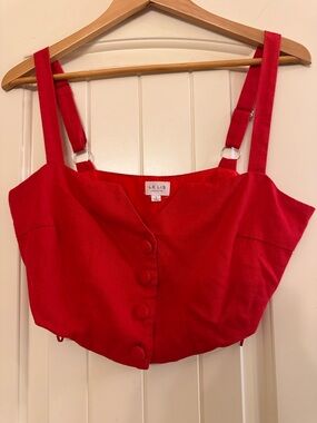 Le Lis Bright Red Button-Front Cropped Tank